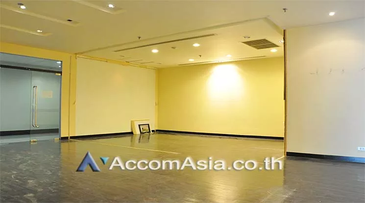 5  Office Space For Rent in Sathorn ,Bangkok MRT Lumphini at Bangkok Insurance AA14186